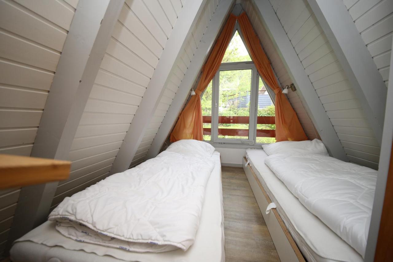 Ferienhaeuser Campingplatz Киндинг Екстериор снимка