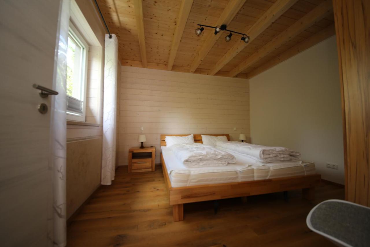 Ferienhaeuser Campingplatz Киндинг Екстериор снимка